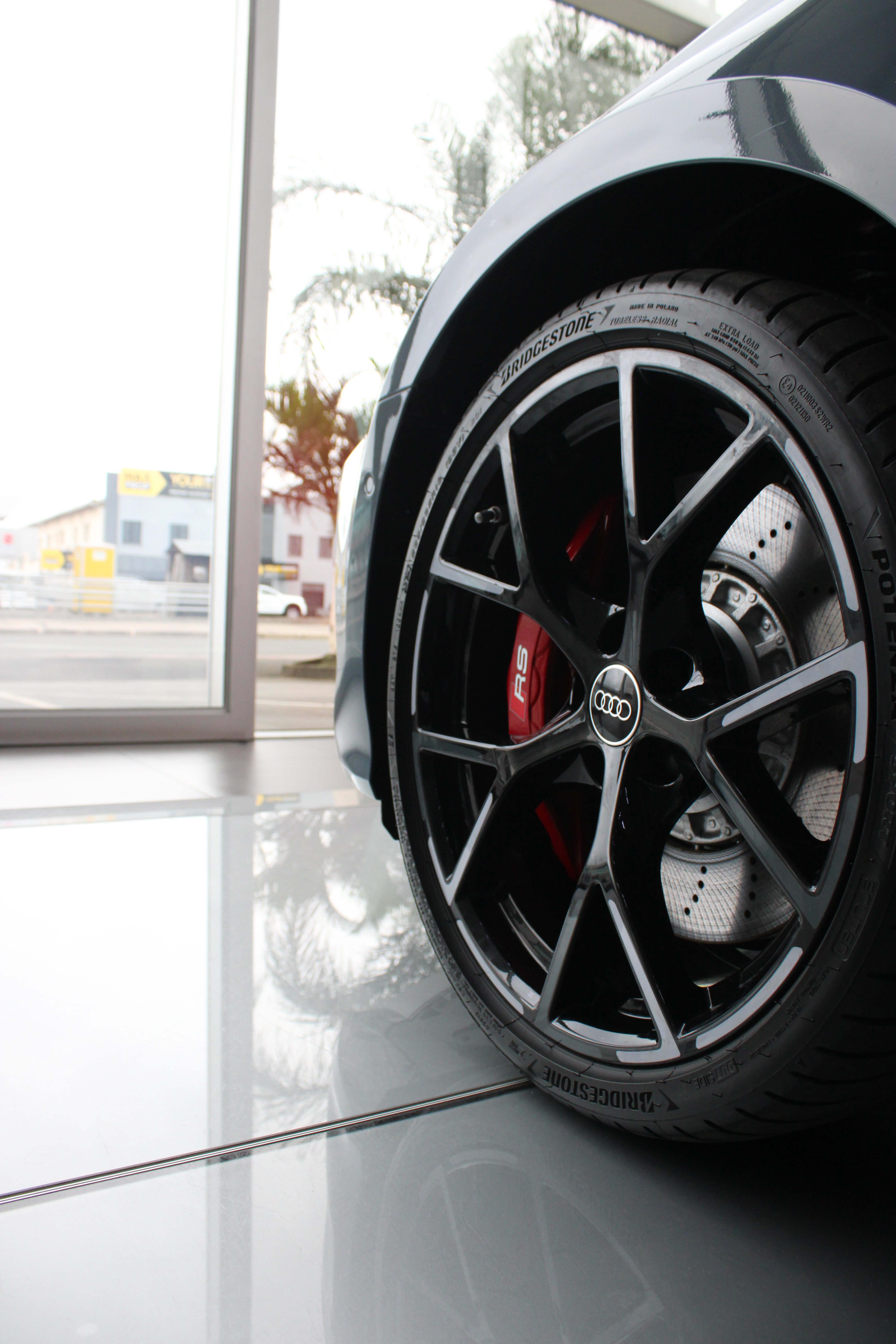 AUTOMOTIVE PHOTOGRAPHY catalog frame